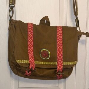 American Girl Lea Messenger Bag for Girls (Not Dolls) - Retired